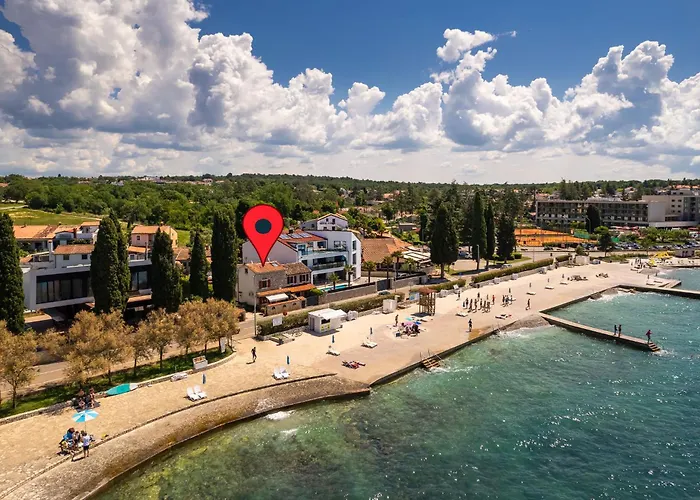 펜션 House - Sea Breeze 포레치