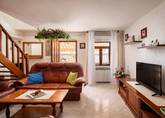 House - Sea Breeze Vikendica