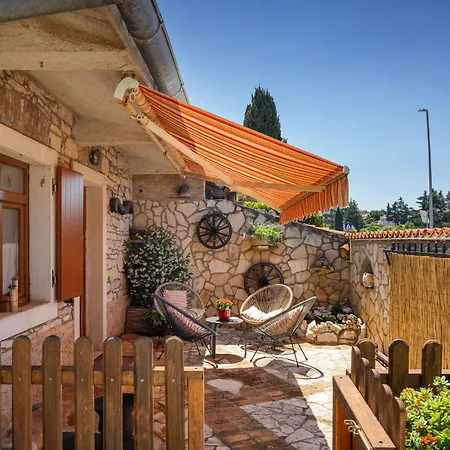 House - Sea Breeze Casa de Férias Poreč